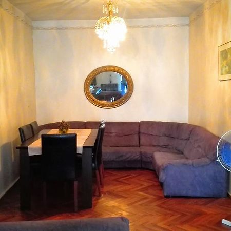 Apartment Rusudan Batumi Exterior foto