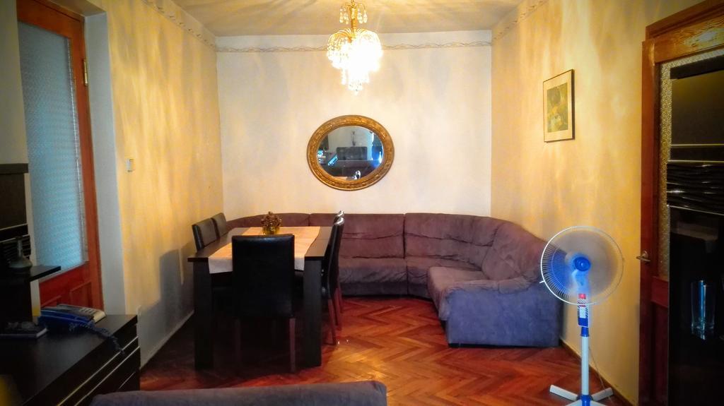 Apartment Rusudan Batumi Exterior foto